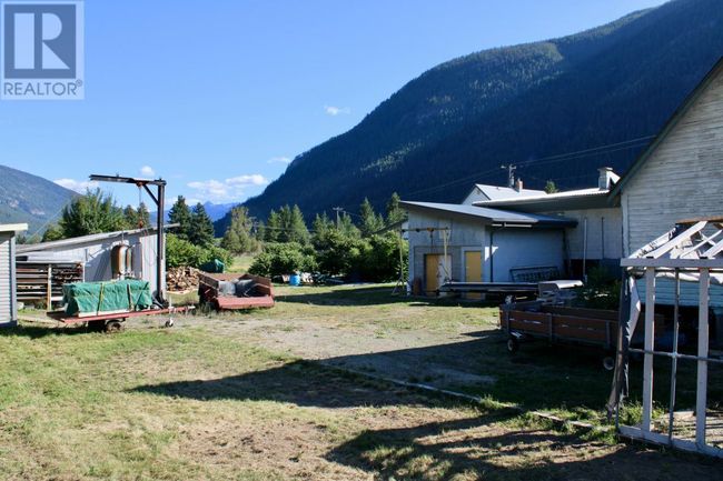 3152 Highway 6, House other with 3 bedrooms, 2 bathrooms and null parking in Slocan Park BC | Image 40