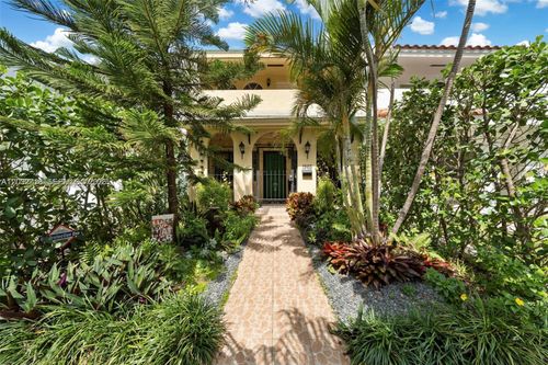 0-1965 Sans Souci Blvd, North Miami, FL, 33181-3019 | Card Image
