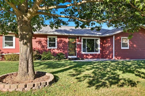 1320 Brooklane Drive, Kewaskum, WI, 53040 | Card Image