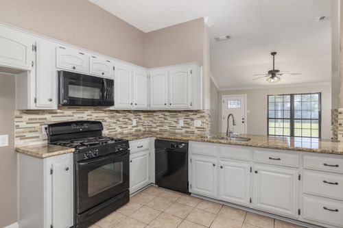 6219 Ray Dr, Pasadena, TX, 77505-3227 | Card Image