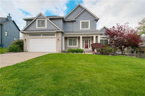 1004 Aspen Dr, Liberty, MO, 64068-7411 | Card Image