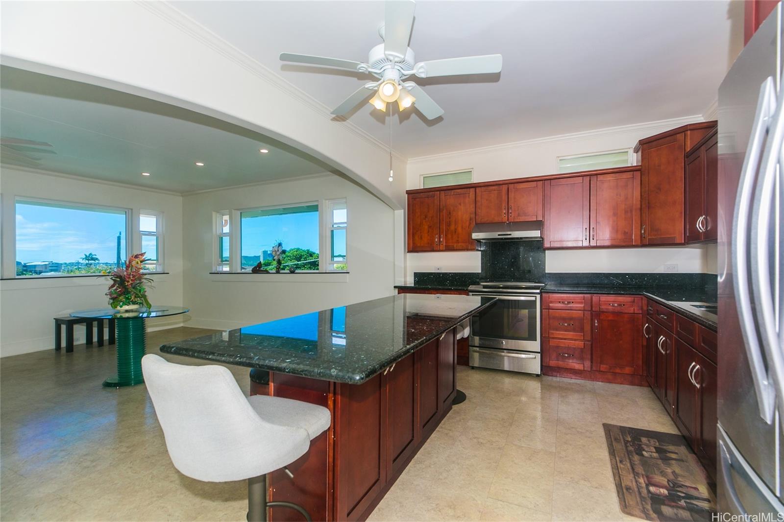 Damon St, Honolulu, HI 96822