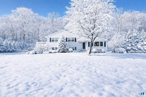 24 Warnock Dr, Westport, CT, 06880-2205 | Card Image