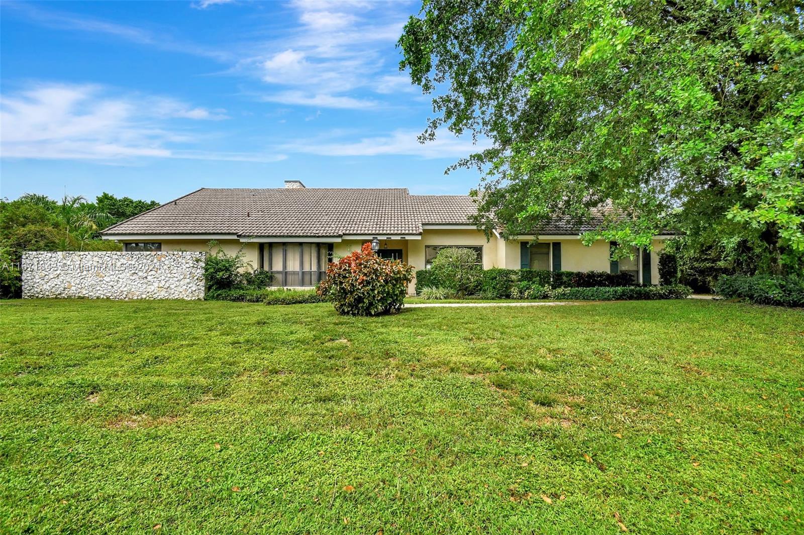 Gleneagles Dr, Boynton Beach, FL 33436
