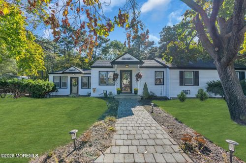 370 16th Ave, Brick, NJ, 08724-2252 | Card Image