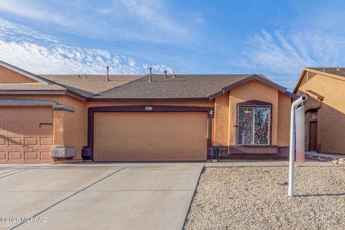 2075 E Calle Sierra Del Manantial, Tucson, AZ, 85706-5098 | Card Image