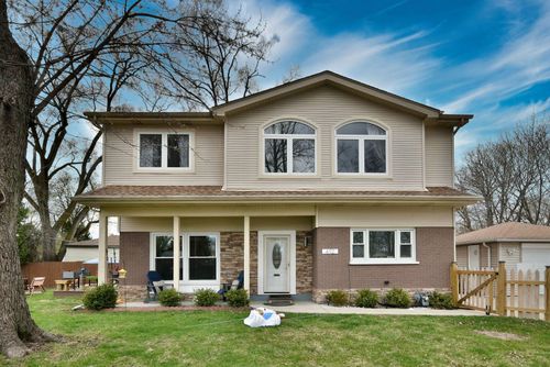 492 Bernice Ct, Wheeling, IL, 60090-4706 | Card Image