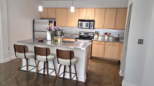 315-1803 Broadway, Nashville, TN, 37203-2761 | Card Image