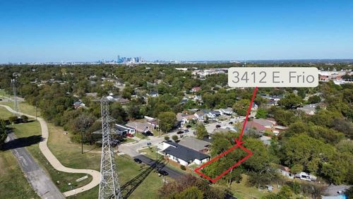 3412 E Frio Dr, Dallas, TX, 75216 | Card Image