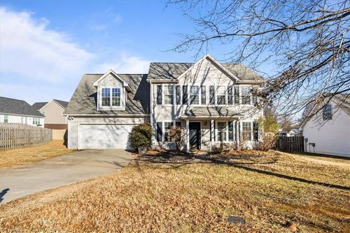 305 Carter Ridge Dr, Reidsville, NC, 27320-9634 | Card Image