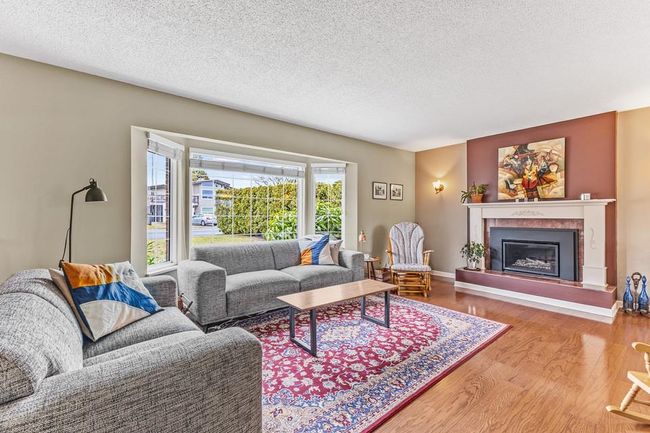 19780 S Wildwood Crescent, House other with 3 bedrooms, 2 bathrooms and 4 parking in Pitt Meadows BC | Image 5