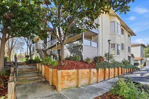 403 Kenbrook Cir, San Jose, CA, 95111-3217 | Card Image