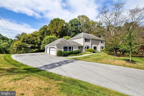 20 Highfield Ct, COCKEYSVILLE, MD, 21030-3023 | Card Image