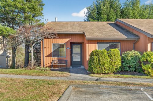 425-425 Asbury Rdg, Shelton, CT, 06484-4809 | Card Image