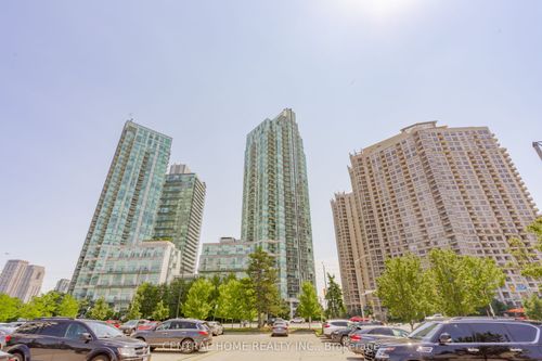 717-3939 Duke Of York Blvd, Mississauga, ON, L5B4N2 | Card Image