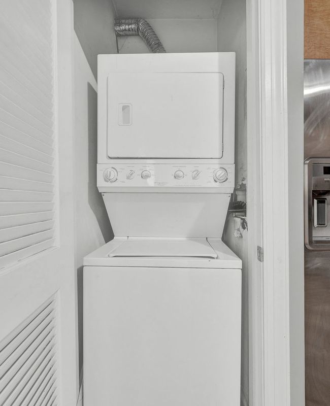 APT-1 - 847 52 Nd St, Condo with 2 bedrooms, 2 bathrooms and null parking in CHICAGO IL | Image 11