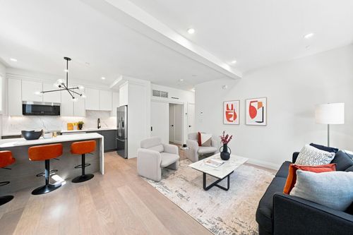 6170 Granville St, Vancouver, BC, V6M | Card Image