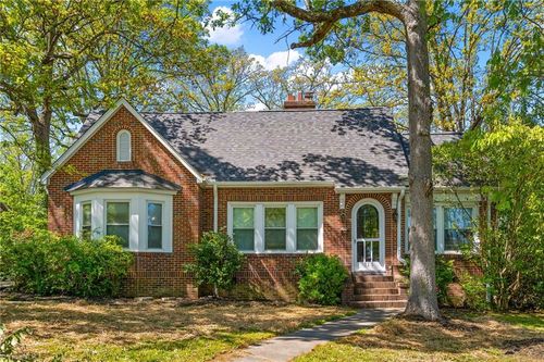 316 Spring St, Thomasville, NC, 27360-4626 | Card Image