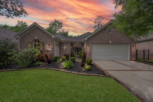 204 W Pines Drive, Montgomery, TX, 77356 | Card Image