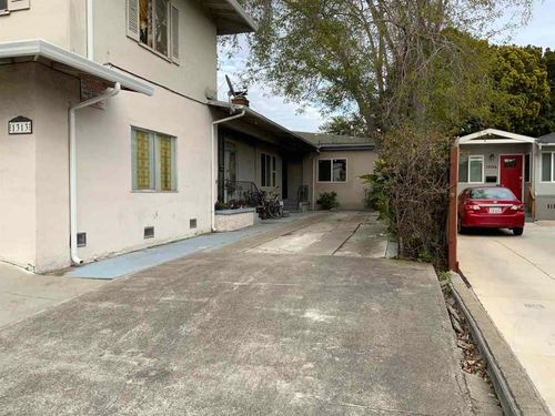 1313 Curtis St, Berkeley, CA, 94702-1003 | Card Image