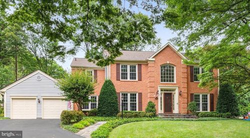 8504 Silverfield Cir, GAITHERSBURG, MD, 20886-5605 | Card Image