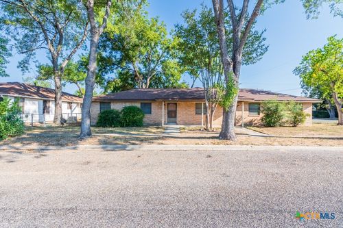 319 E Bowie St, Luling, TX, 78648-2905 | Card Image