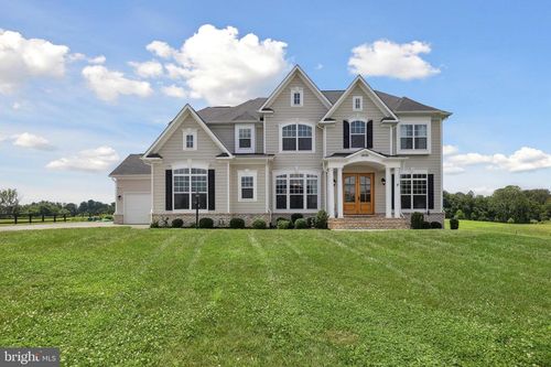 19135 Huntridge Preserve Ct, Purcellville, VA, 20132-4286 | Card Image