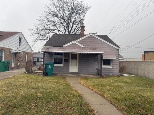 22732 Rosalind Ave, Eastpointe, MI, 48021-1916 | Card Image