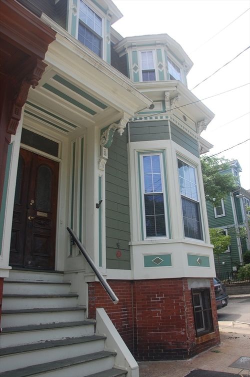 36 Highland St, Boston, MA, 02119-1560 | Card Image