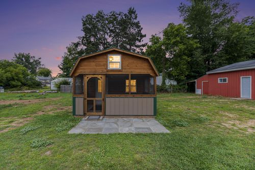 125 N 2nd St, Mesick, MI, 49668-9307 | Card Image