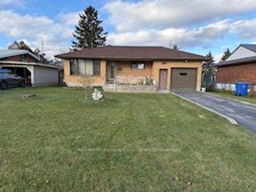 {{alt}} | Card Image