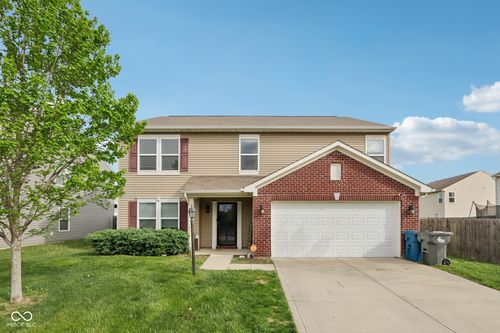 11844 Newcastle Dr, Indianapolis, IN, 46235-9104 | Card Image