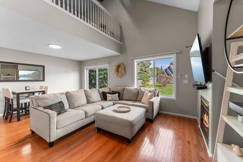 291 Appleblossom Ln E, Shakopee, MN, 55379 | Card Image