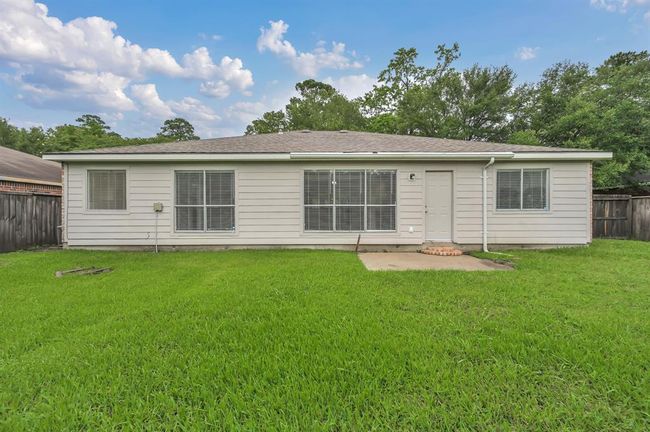 Back yard. | Image 39