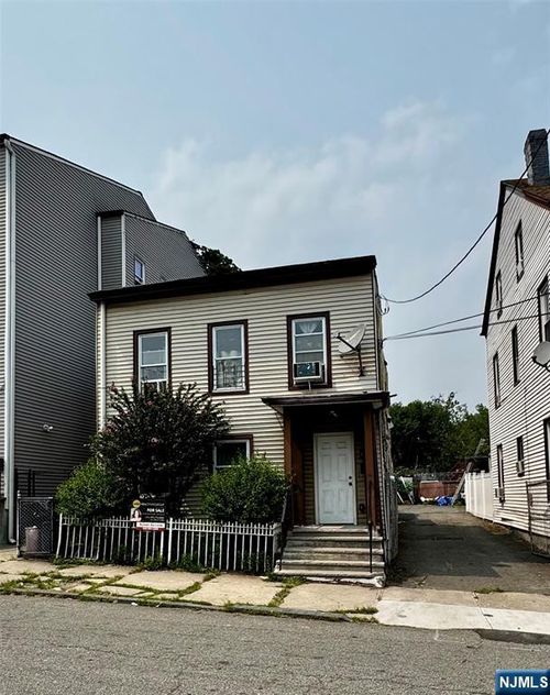 51 Ryle Ave, Paterson, NJ, 07522-1892 | Card Image