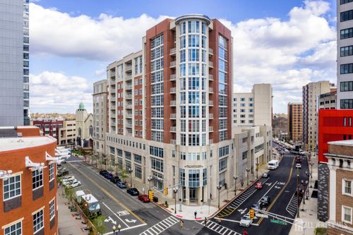 unit-404-20 Livingston Ave, New Brunswick, NJ, 08901-1991 | Card Image