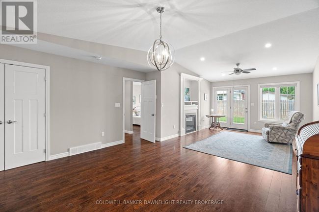 40 Devon Dr, Townhouse with 2 bedrooms, 2 bathrooms and 2 parking in Exeter ON | Image 19