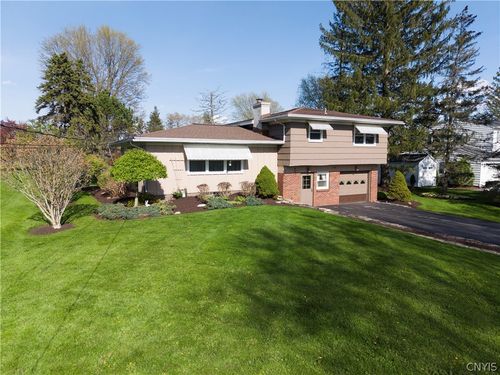 3830 East St, Skaneateles, NY, 13152-9350 | Card Image