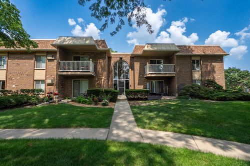 apt-2a-2422 N Kennicott Dr, Arlington Heights, IL, 60004-3080 | Card Image