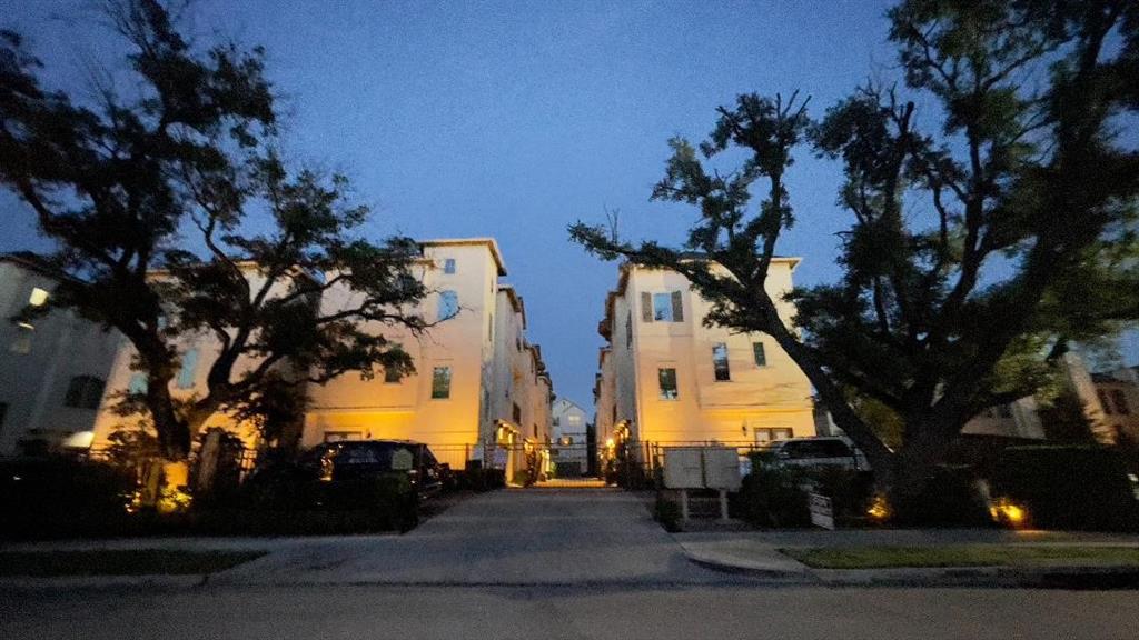 Cambridge St, Houston, TX 77054