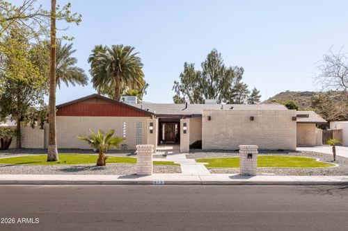 813 W Gleneagles Dr, Phoenix, AZ, 85023-5254 | Card Image