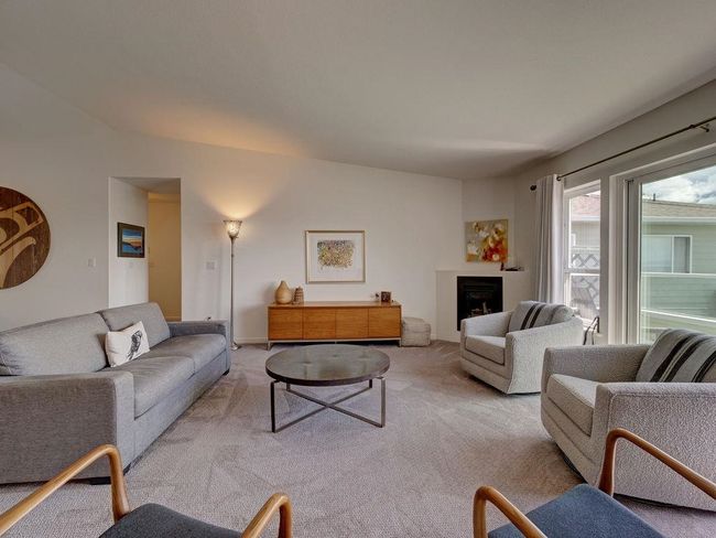 206 - 1585 Field Rd, Townhouse with 3 bedrooms, 2 bathrooms and 2 parking in Sechelt BC | Image 16