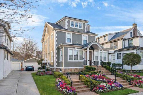 4122 169th Street, New York, NY, 11358 | Card Image
