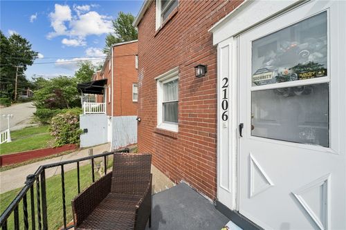 2106 Lindsay Rd, Wilkinsburg, PA, 15221-1247 | Card Image