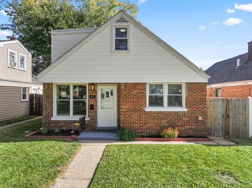 47 48th Ave, Bellwood, IL, 60104-1013 | Card Image