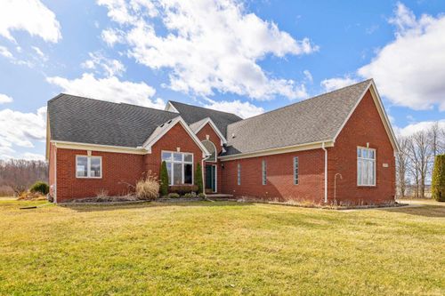 27070 32 Mile Rd, Lenox, MI, 48050-1455 | Card Image