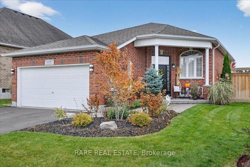 414 Greenwood Dr, Angus, ON, L3W1B6 | Card Image