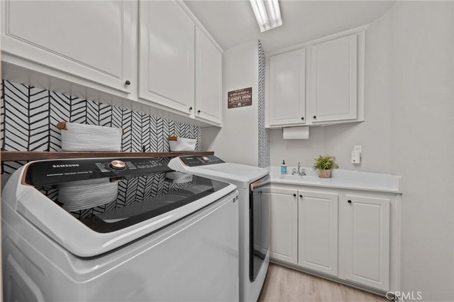 11199 Evergreen Loop, House other with 4 bedrooms, 4 bathrooms and 2 parking in Corona CA | Image 37