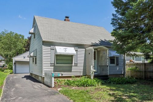 1922 Boyd Ave, Madison, WI, 53704-4002 | Card Image