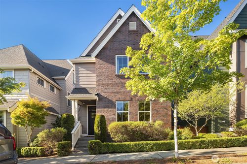 358 Ne Denny Way, Issaquah, WA, 98029-5408 | Card Image